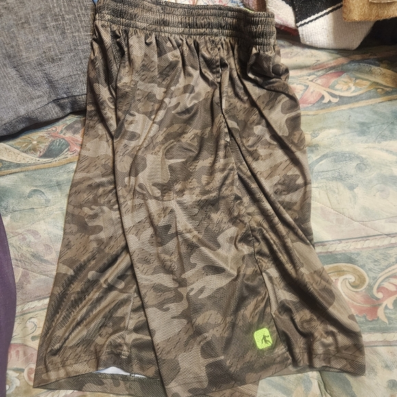 Boys And1 Camoflauge Basketball Shorts - Picture 1 of 5